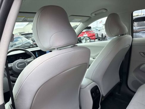 Used 2024 Hyundai Kona SEL FWD image 12