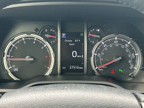Used 2023 Toyota 4Runner Limited AWD/4WD image 29