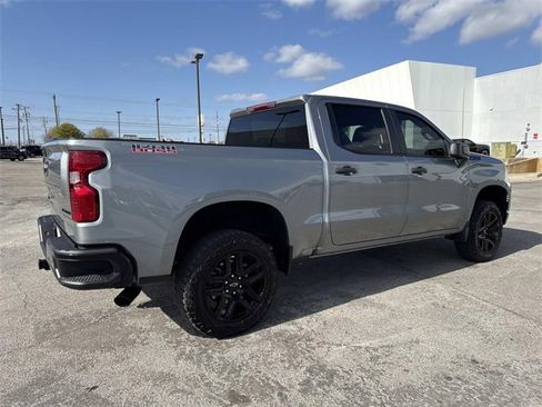 Used 2024 Chevrolet Silverado 1500 Custom Trail Boss w/ LPO, Dark Essentials Package image 6