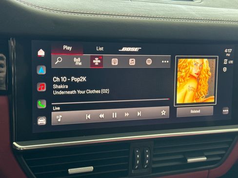 Certified 2023 Porsche Cayenne Platinum Edition image 18