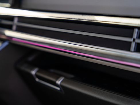 Used 2025 Hyundai Santa Fe Calligraphy w/ Tow & Go Package image 19