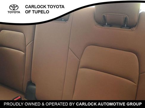 Used 2025 Nissan Pathfinder Platinum AWD/4WD image 30