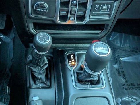 New 2026 Jeep Gladiator Sport image 13