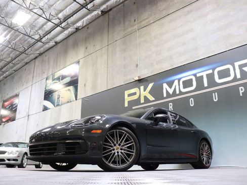 Used 2018 Porsche Panamera 4S w/ Premium Package Plus AWD/4WD image 75