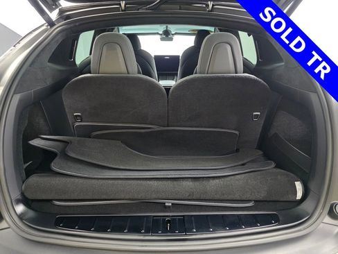 Used 2024 Tesla Model X Base image 17