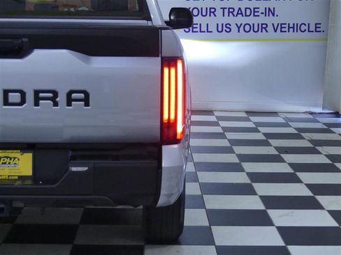 Used 2022 Toyota Tundra SR5 AWD/4WD image 28