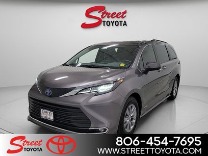 Certified 2021 Toyota Sienna XLE