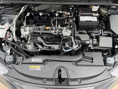 Used 2025 Toyota Corolla SE FWD image 30