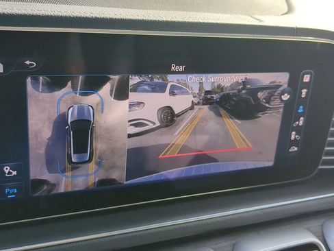 Used 2024 Mercedes-Benz GLE 350 4MATIC image 7