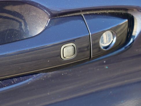 Used 2023 Mitsubishi Outlander SE image 15