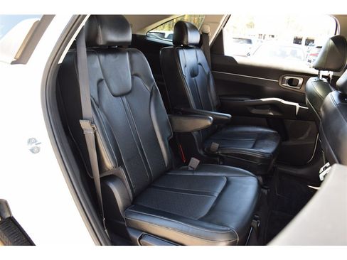 Used 2021 Kia Sorento EX w/ Panoramic Sunroof Package FWD image 15
