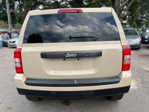 Used 2017 Jeep Patriot Sport image 4
