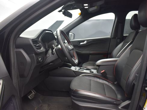 Used 2023 Ford Escape ST-Line w/ Tech Pack #1 image 11