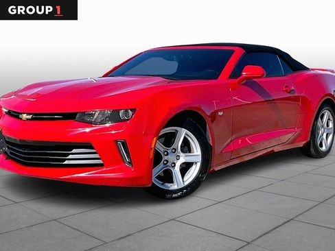 Used 2018 Chevrolet Camaro LT image 1