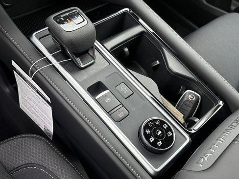 New 2026 Nissan Pathfinder SV image 14