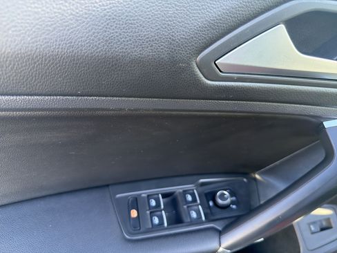 Certified 2020 Volkswagen Tiguan SEL AWD/4WD image 7