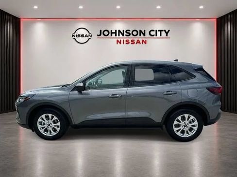 Used 2025 Ford Escape Active FWD image 8