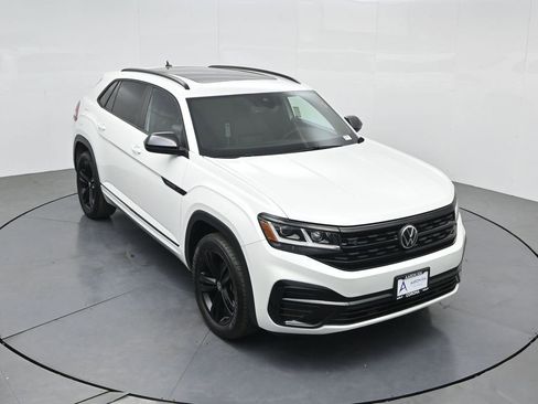 Used 2023 Volkswagen Atlas Cross Sport SEL R-Line AWD/4WD image 37