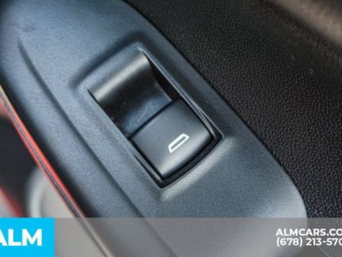 Used 2025 Chevrolet TrailBlazer LT AWD/4WD image 52