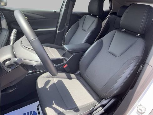 Certified 2024 Buick Encore GX Preferred AWD/4WD image 14