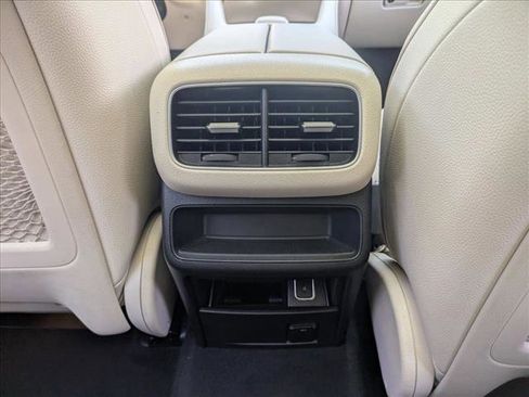 Used 2022 Mercedes-Benz GLE 450 4MATIC image 15
