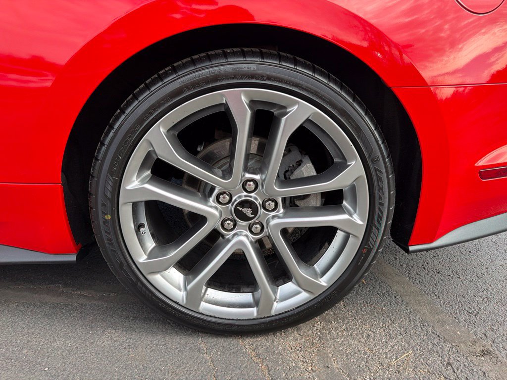Used 2020 Ford Mustang Premium RWD image 11