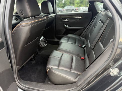 Used 2019 Chevrolet Impala Premier FWD image 14