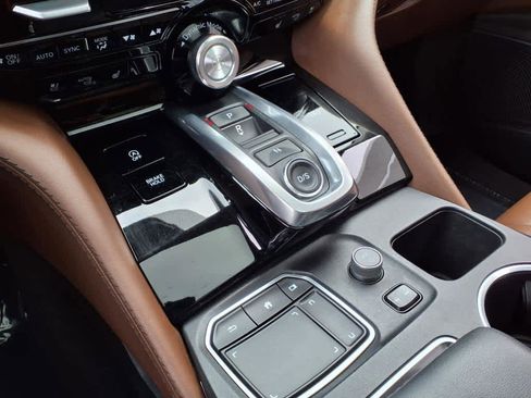 Certified 2024 Acura MDX SH-AWD w/ Advance Package image 18