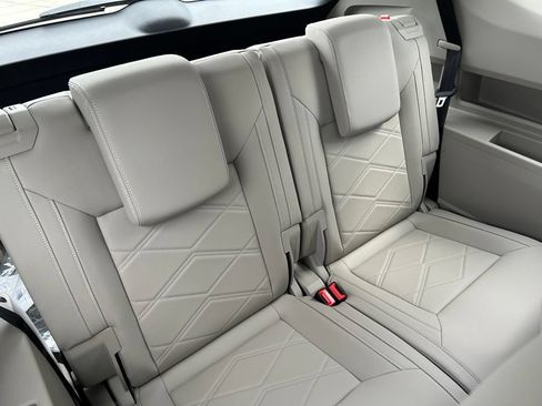 New 2026 Volkswagen Atlas SE FWD image 46
