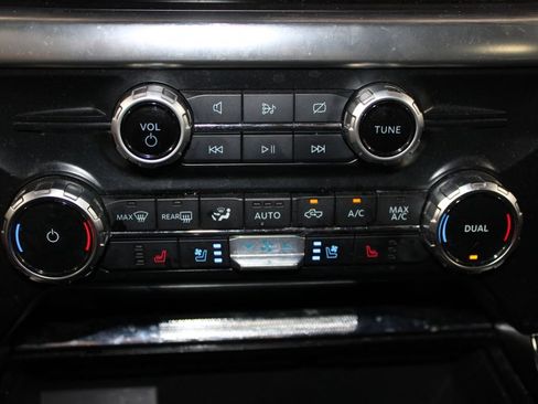 Used 2023 Ford F150 Lariat AWD/4WD image 32