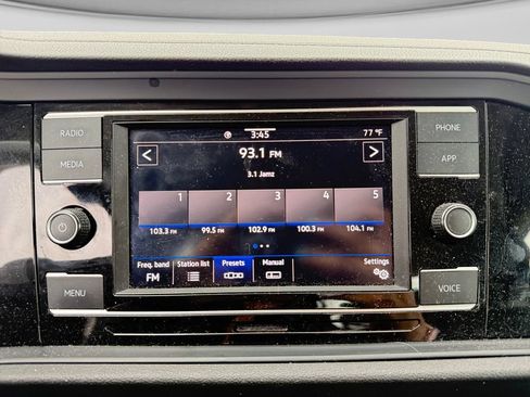 Used 2024 Volkswagen Jetta SE FWD image 26