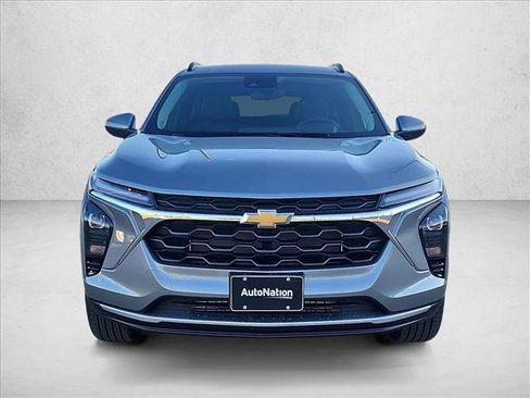 New 2026 Chevrolet Trax LT w/ Driver Confidence Package image 6