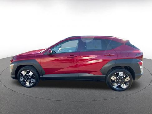 Used 2025 Hyundai Kona SEL image 7