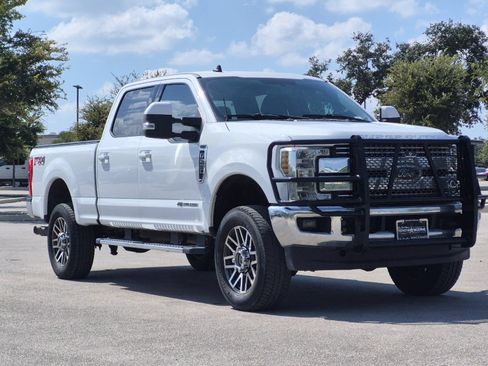 Used 2019 Ford F250 Lariat w/ Lariat Value Package AWD/4WD image 7