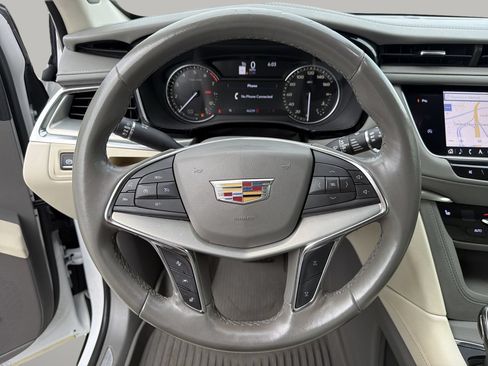 Used 2020 Cadillac XT5 Premium Luxury w/ LPO, Floor Liner Package FWD image 31