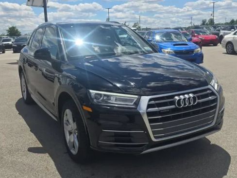 Used 2018 Audi Q5 2.0T Premium w/ Convenience Package AWD/4WD image 2