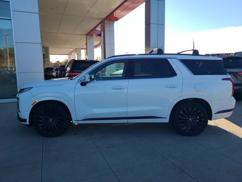 Used 2025 Hyundai Palisade Calligraphy image 4