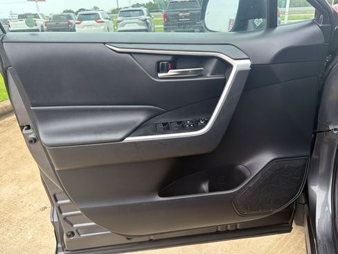 Used 2021 Toyota RAV4 XLE Premium FWD image 13
