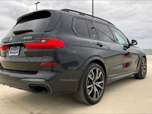 Used 2021 BMW X7 M50i image 4