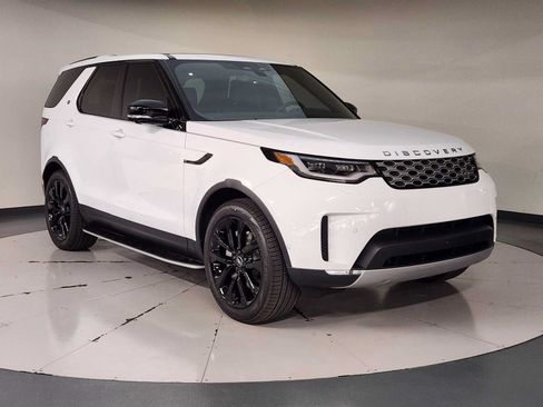 Used 2026 Land Rover Discovery S AWD/4WD image 7