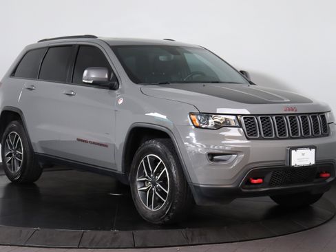 Used 2021 Jeep Grand Cherokee Trailhawk image 7