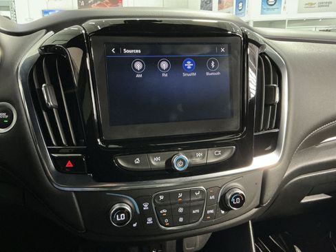 Used 2023 Chevrolet Traverse LT AWD/4WD image 19