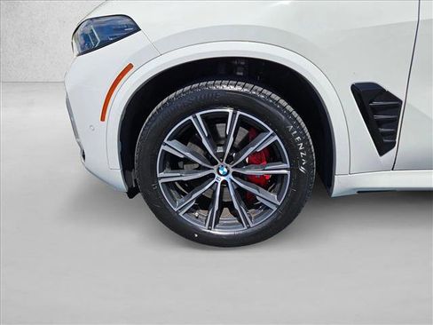 Used 2024 BMW X5 sDrive40i w/ Executive Package RWD image 23
