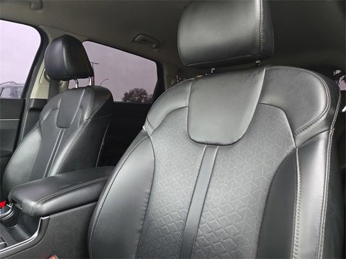 Used 2021 Kia Sorento S image 13