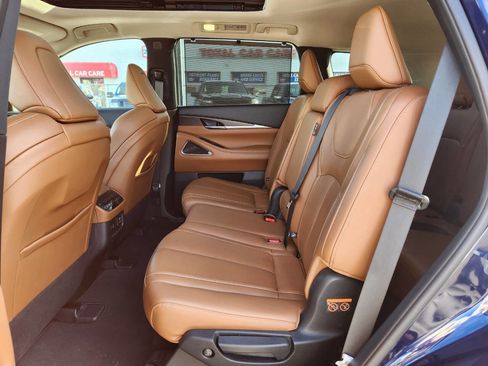 Used 2023 INFINITI QX60 Sensory w/ Vision Package image 12