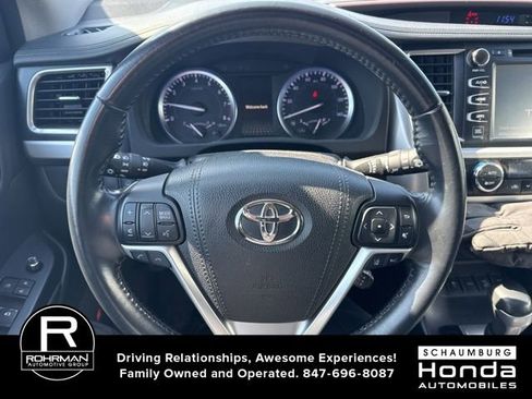 Used 2018 Toyota Highlander Limited image 6