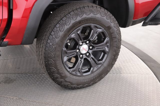 Used 2023 GMC Canyon Elevation w/ Elevation Premium Package AWD/4WD image 14