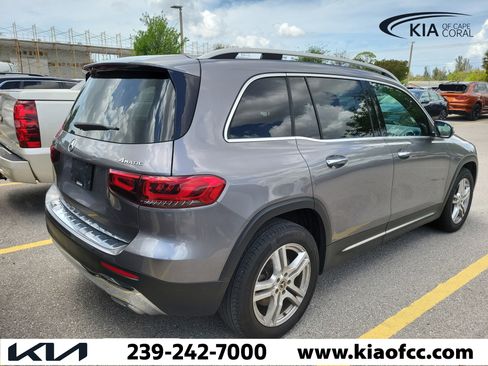 Used 2020 Mercedes-Benz GLB 250 4MATIC image 7