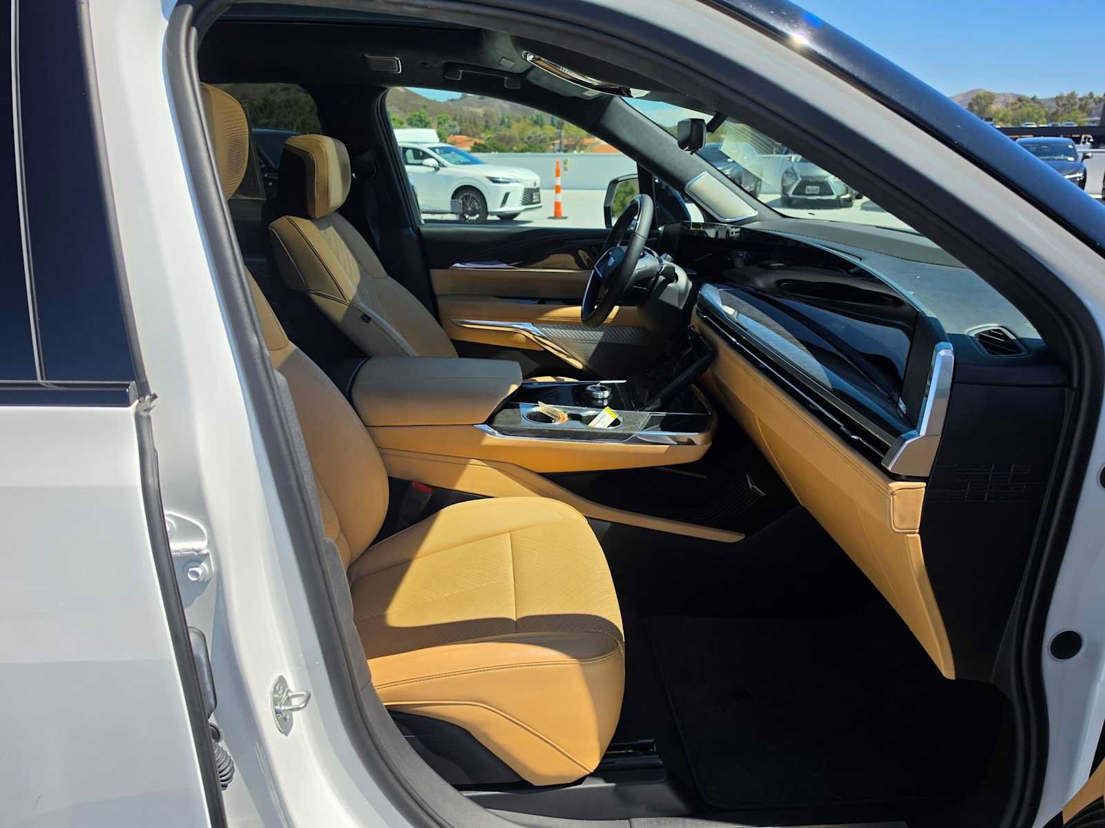 Used 2025 Cadillac Escalade IQ Sport 2 AWD/4WD image 10