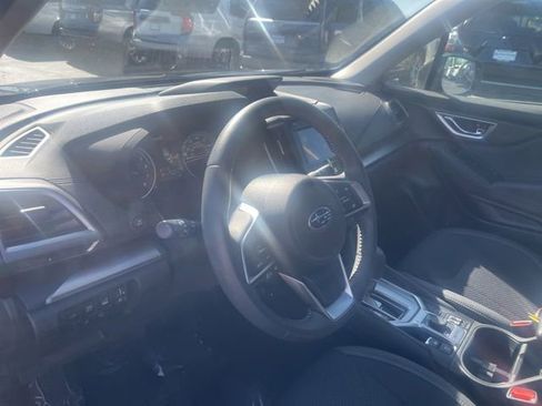 Used 2024 Subaru Forester Premium AWD/4WD image 8
